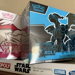 Pokemon White Flare & Black Bolt Elite Trainer Box - Sealed